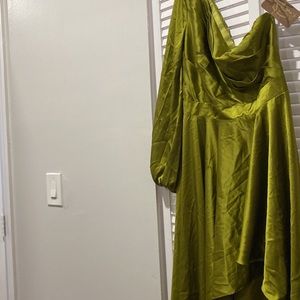 Macduggal dress in lime